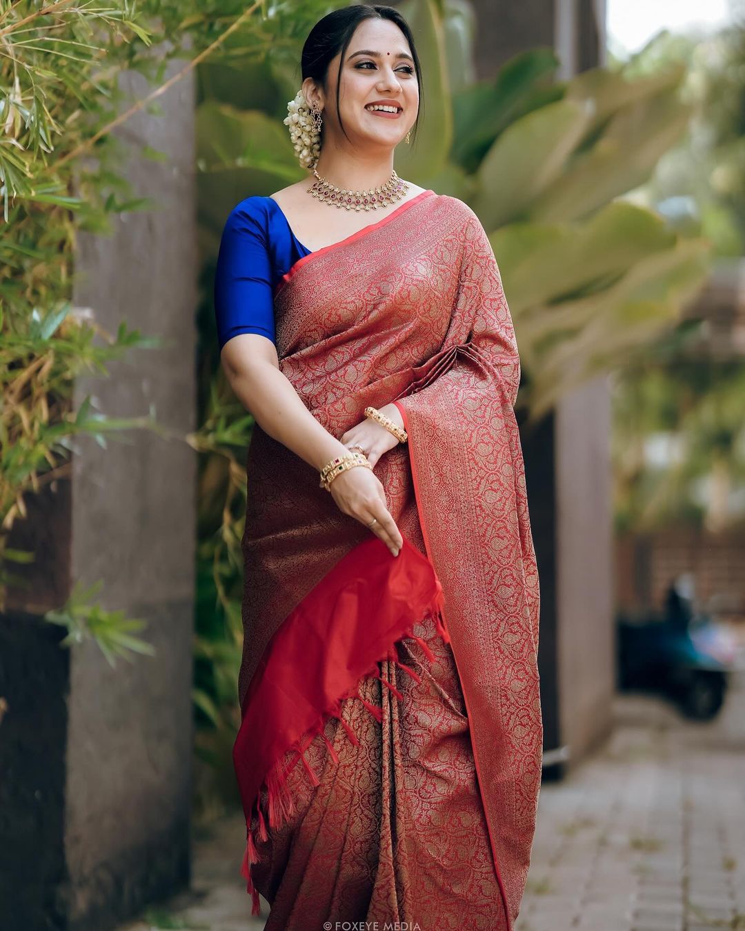 Malayalam Actress Miya George Images in Red Saree Blue Blouse